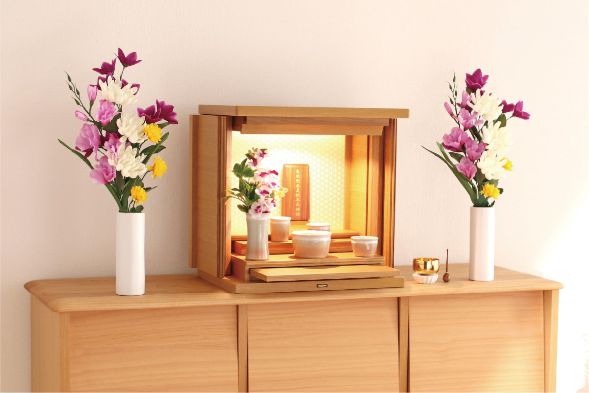 お盆メモリアルフラワー 仏壇設置イメージ