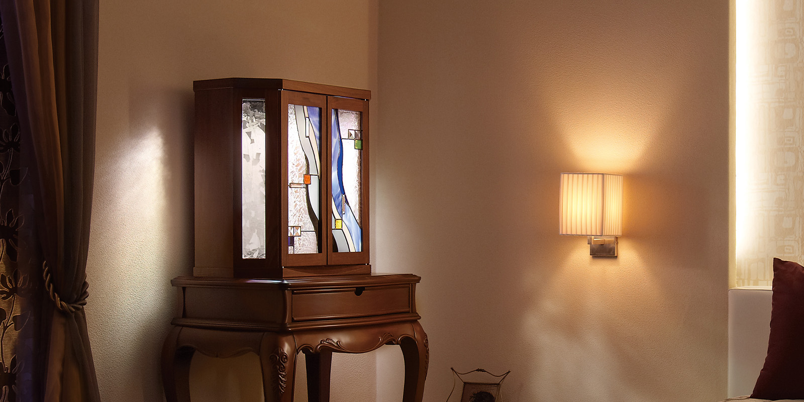 現代仏壇 祈りを支える匠たち